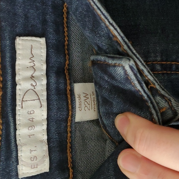 Jeans - Picture 3 of 4